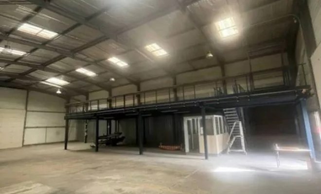 Entrepôt pour stockage, Narbonne, CD LOG 11