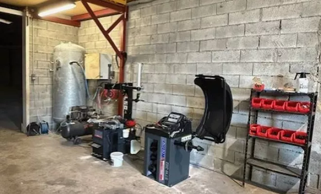 Entreprise de mécanique automobile, Narbonne, CD LOG 11